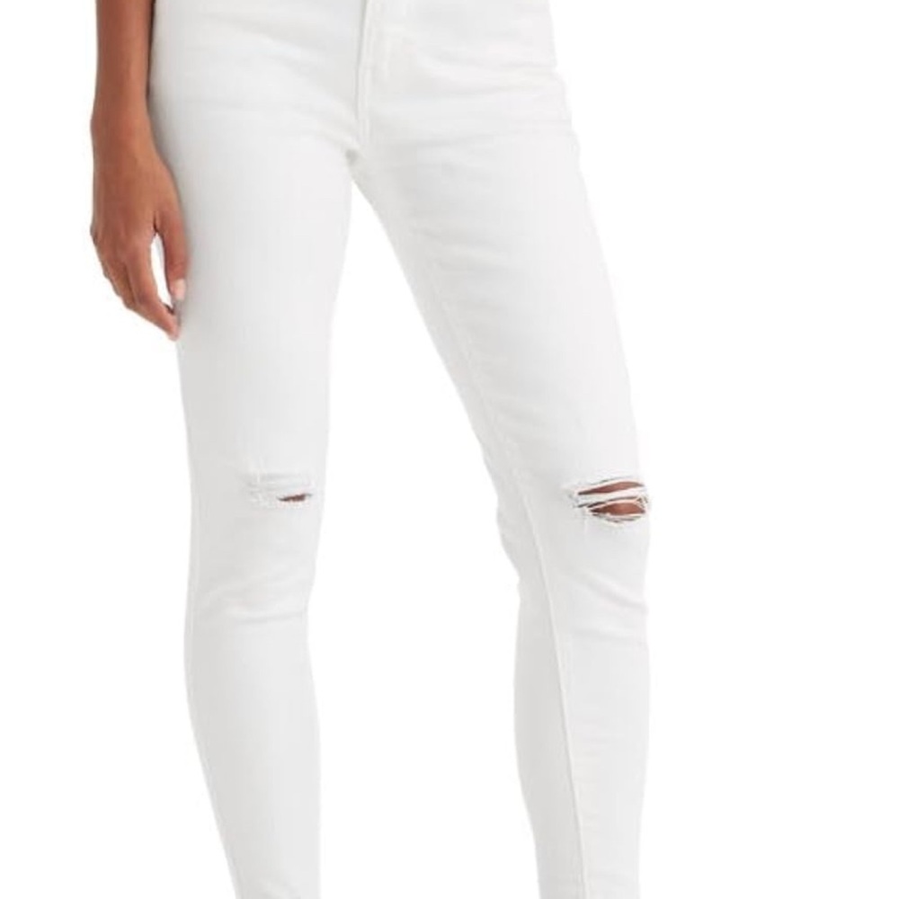 Levi's White Skinny Jeans with Distressed Details